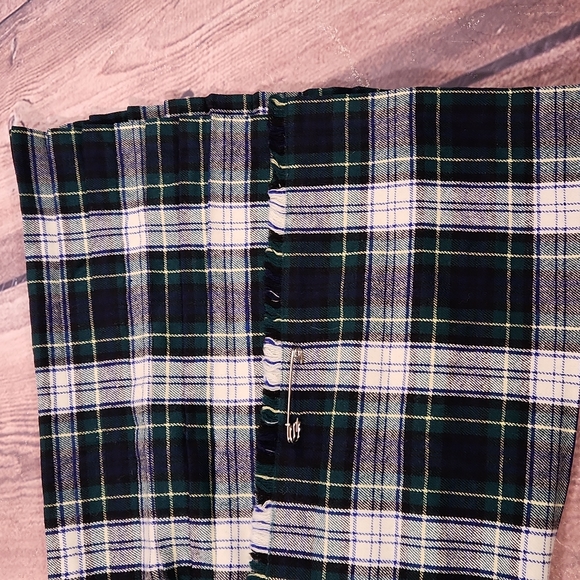 O'neil of Dublin Pure Wool Irish Kilt - Picture 3 of 6